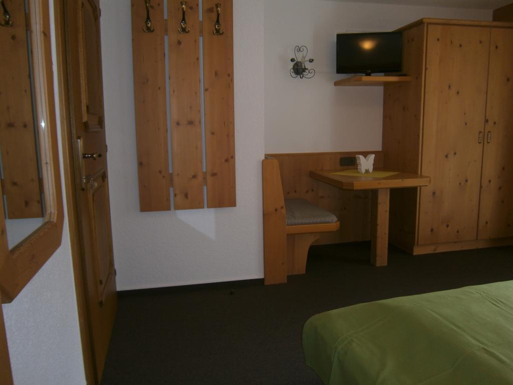 Haus Wiesenheim Fw Oetztal Langenfeld Bagian luar foto