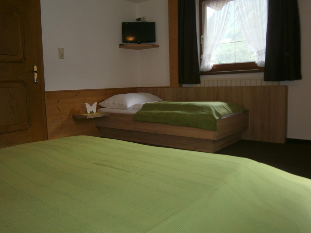 Haus Wiesenheim Fw Oetztal Langenfeld Ruang foto